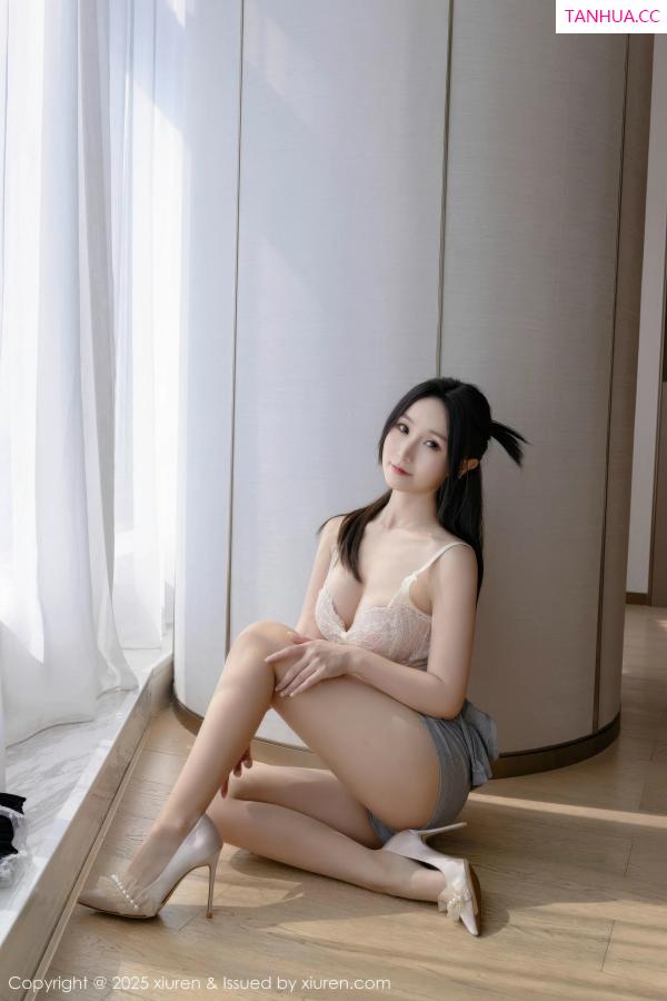   [XiuRen]高清写真图 2025.09.29 No.10826 杏子Yada 兔子装搭第28张图片
